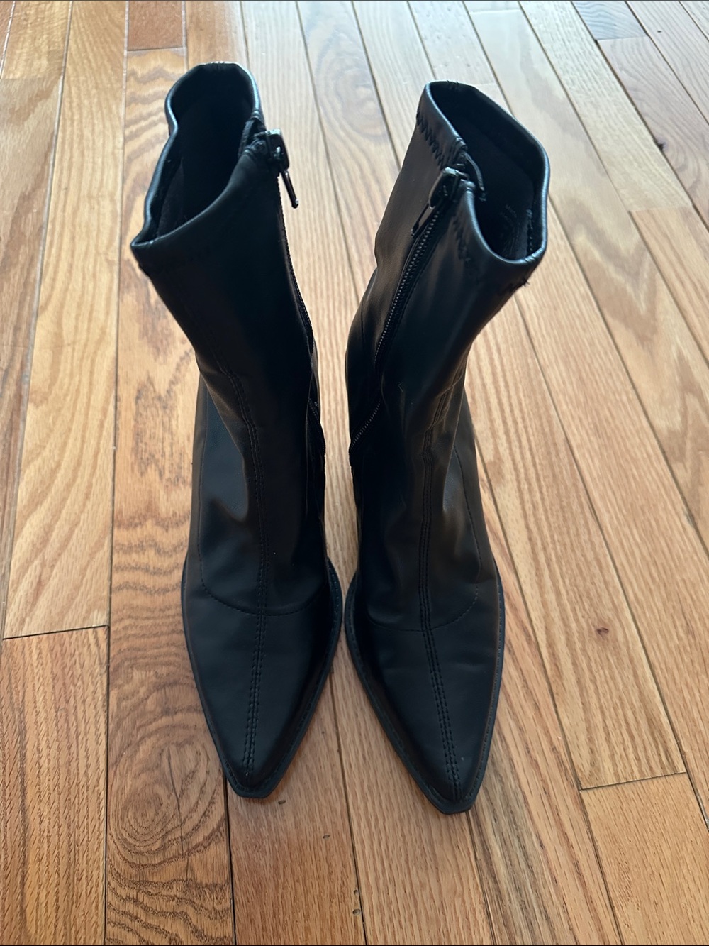 Women's Black Pointed-Toe Zip Ankle Boots Aldo Boots